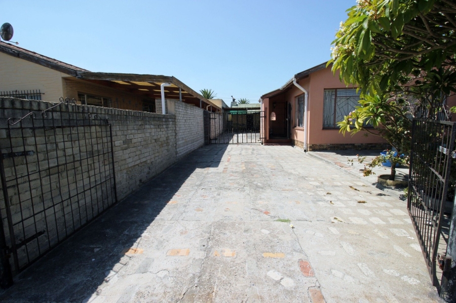 3 Bedroom Property for Sale in Rosedale Western Cape